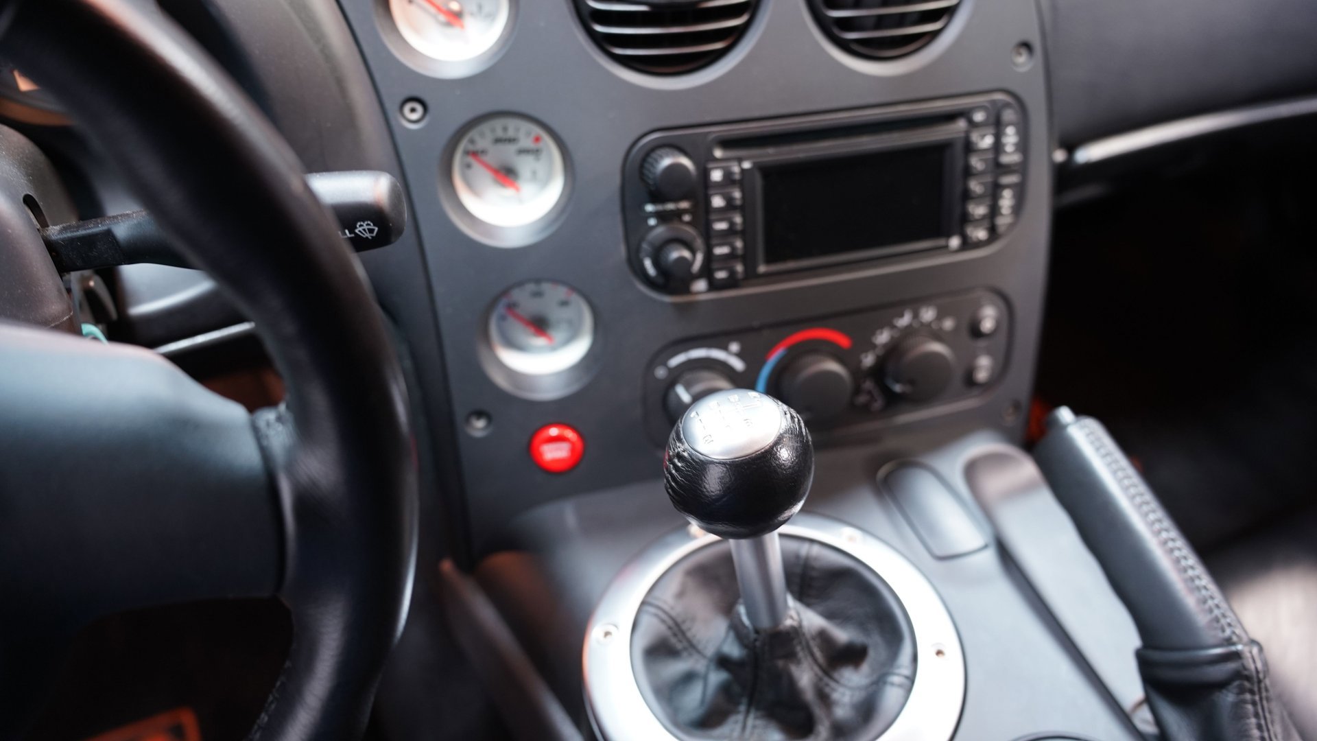 Used 2010 Dodge Viper SRT-10 image 37