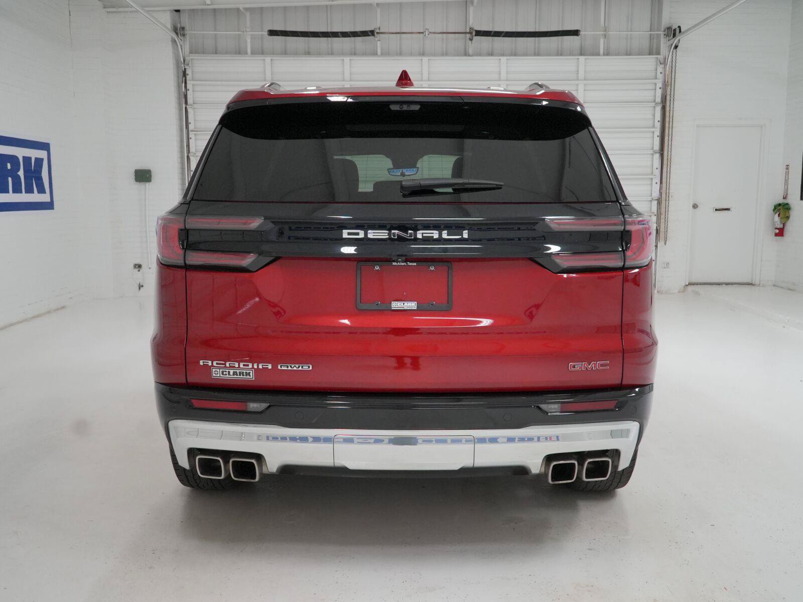 Used 2024 GMC Acadia Denali w/ Super Cruise Package AWD/4WD image 28