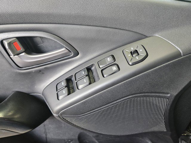 Used 2015 Hyundai Tucson SE FWD image 29