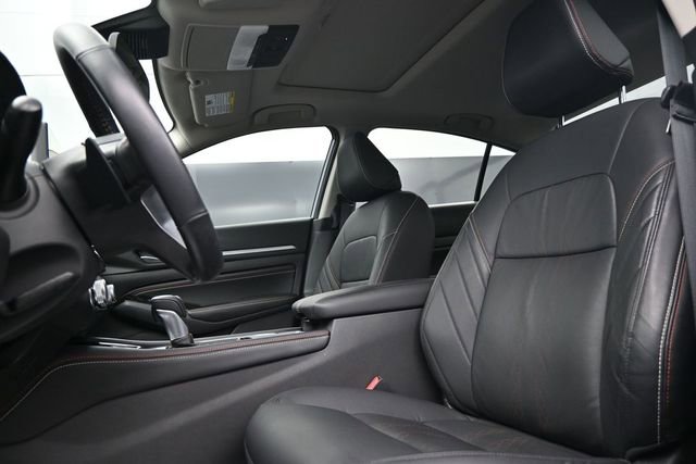 Used 2023 Nissan Altima 2.5 SR w/ SR Premium Package FWD image 12