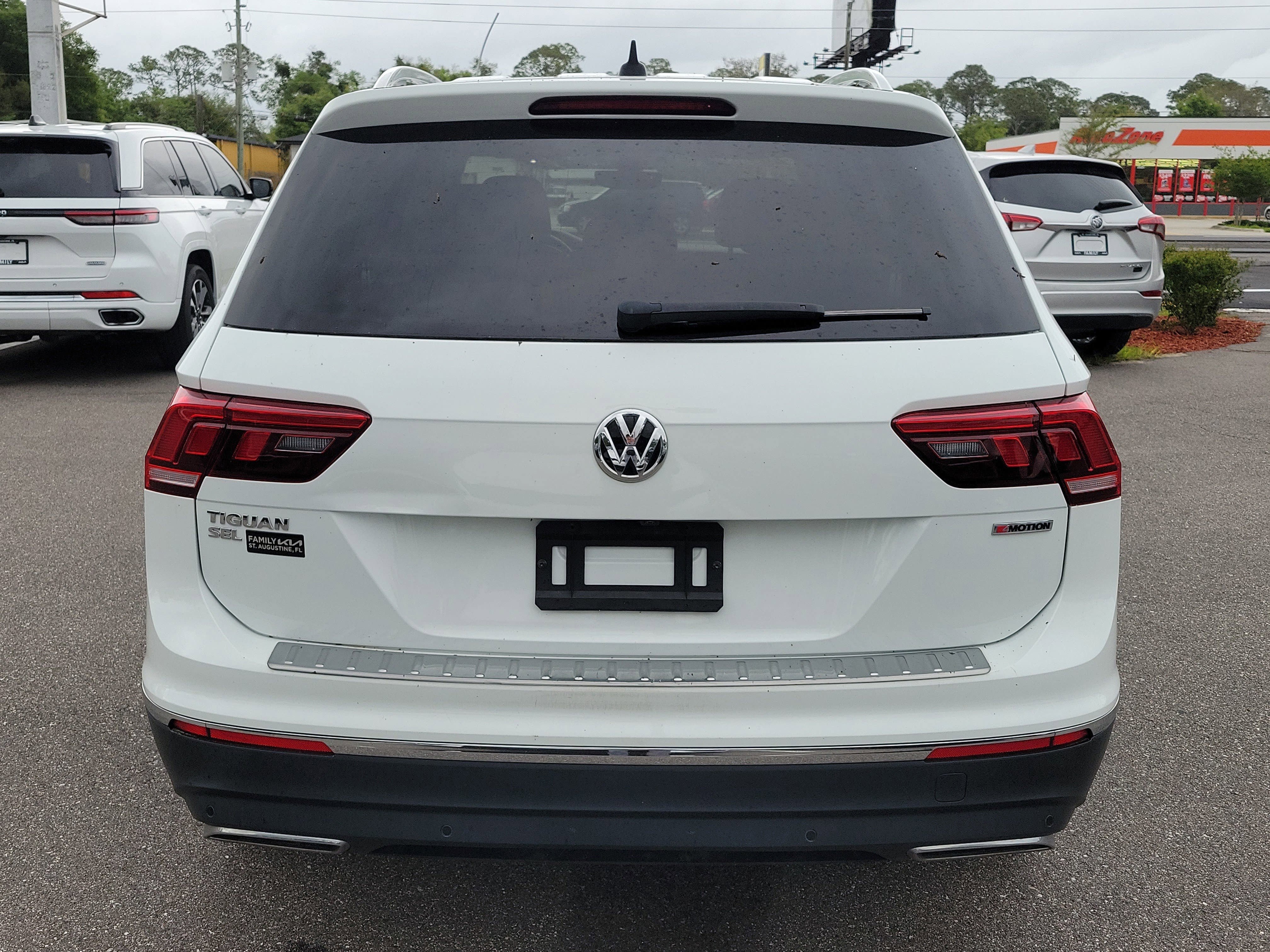 Used 2019 Volkswagen Tiguan SEL Premium image 5