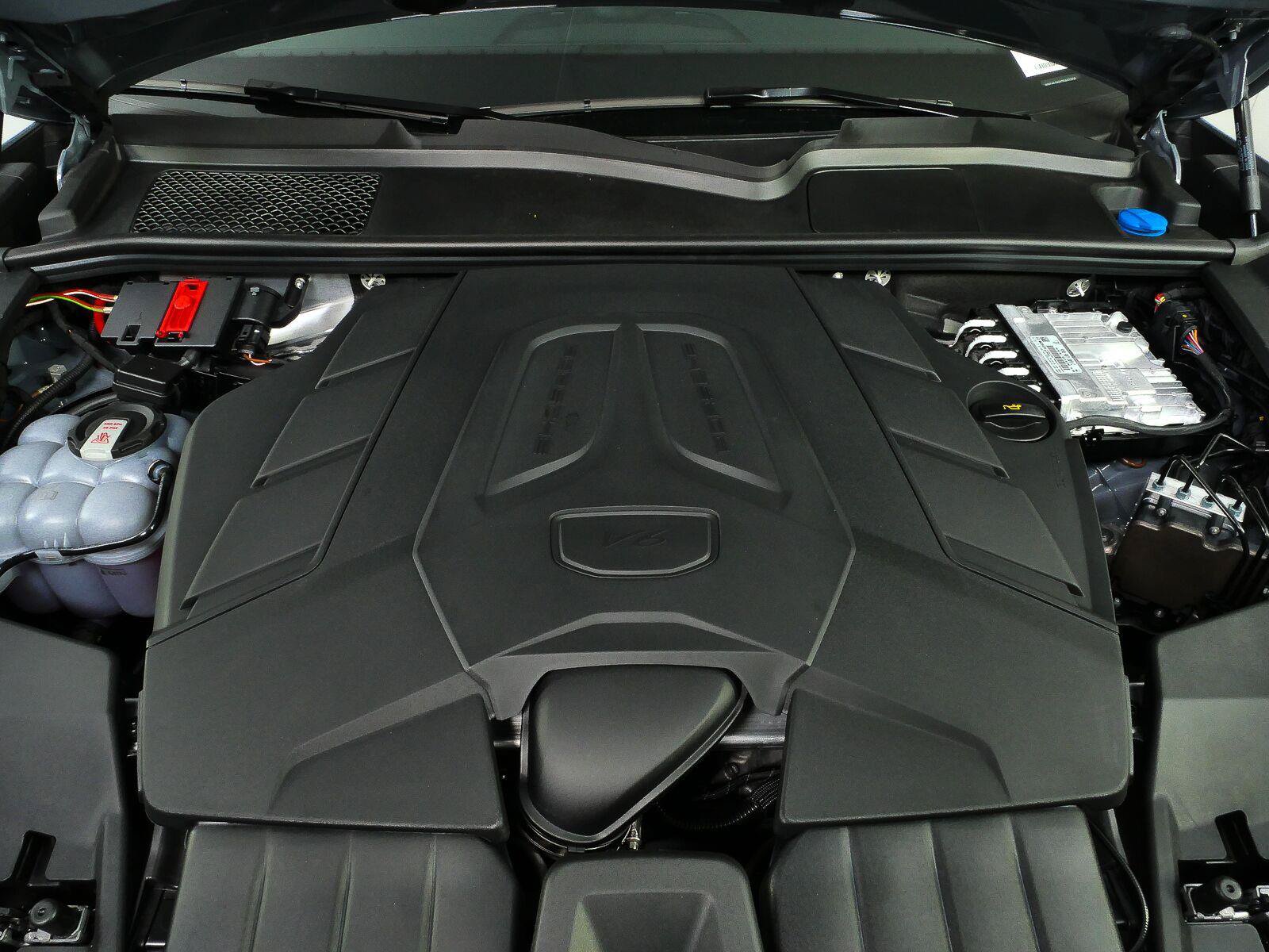 New 2026 Porsche Cayenne AWD/4WD image 33