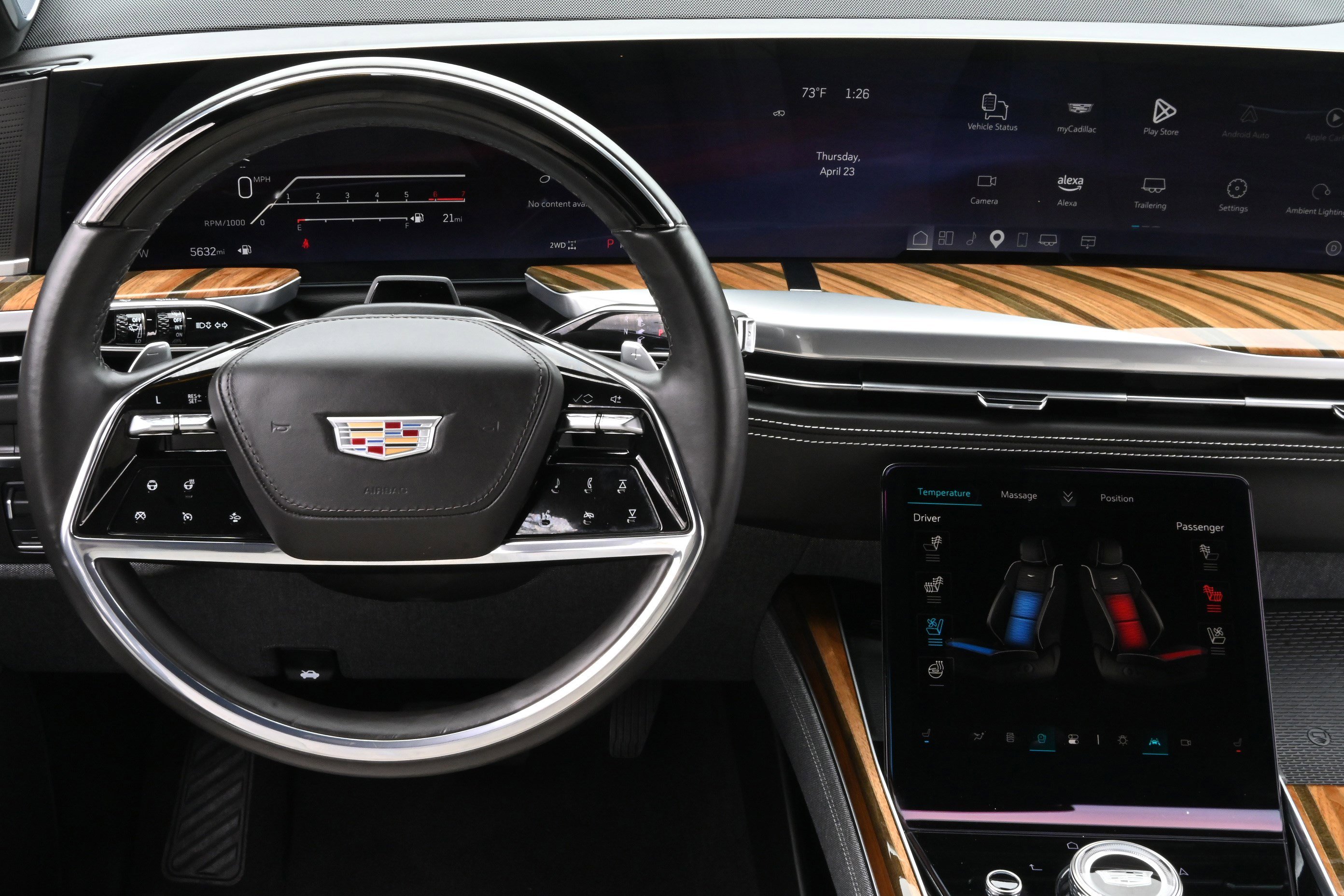 Used 2025 Cadillac Escalade ESV Premium Luxury Platinum AWD/4WD image 17