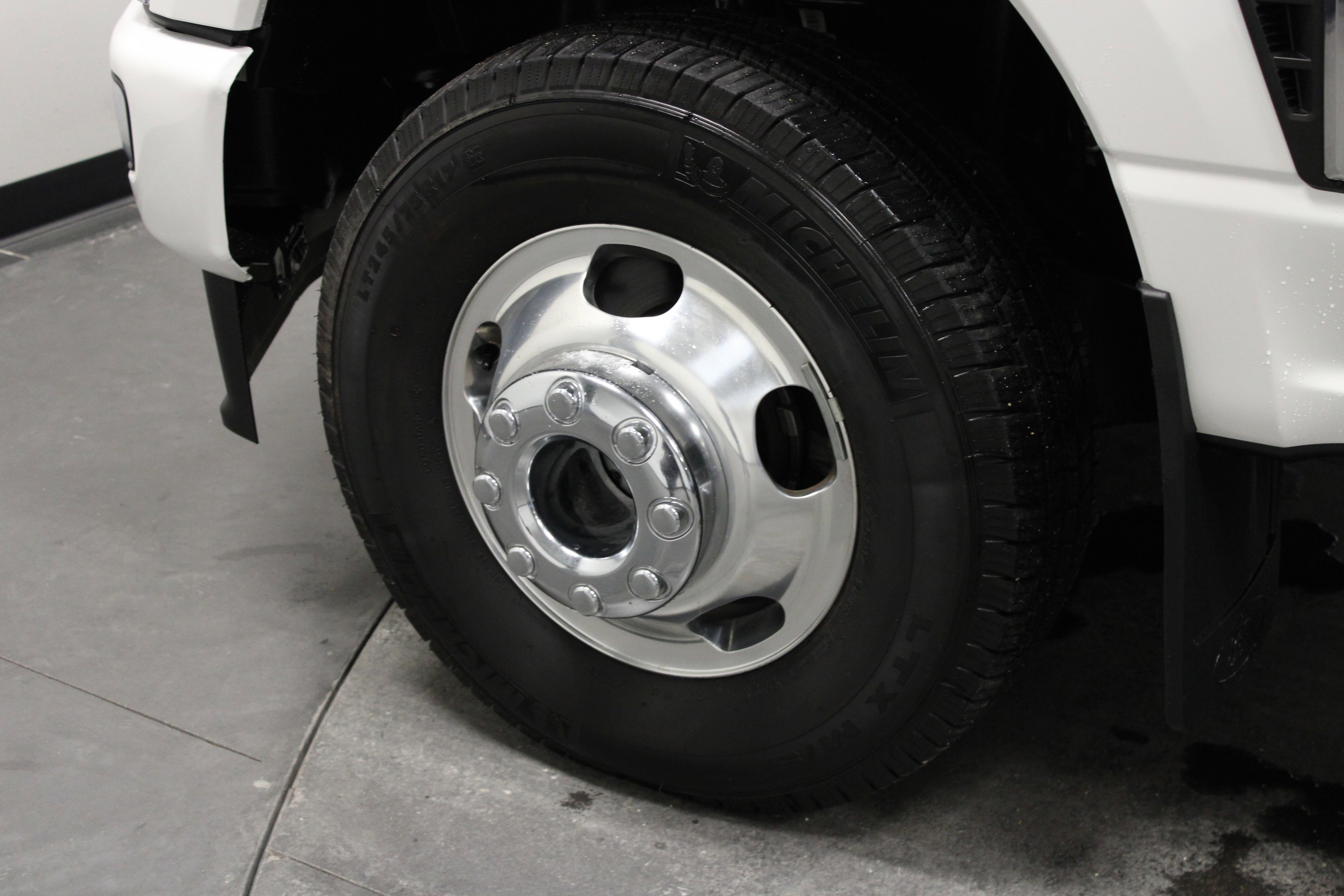 Used 2024 Ford F350 Platinum image 10