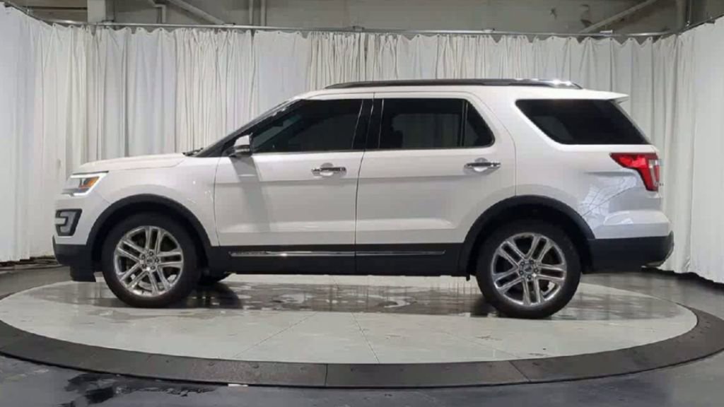 Used 2016 Ford Explorer Limited AWD/4WD image 6