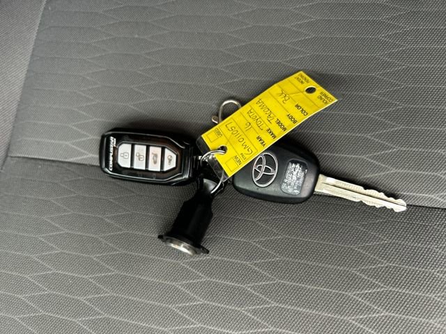 Used 2016 Toyota Tacoma SR5 image 28