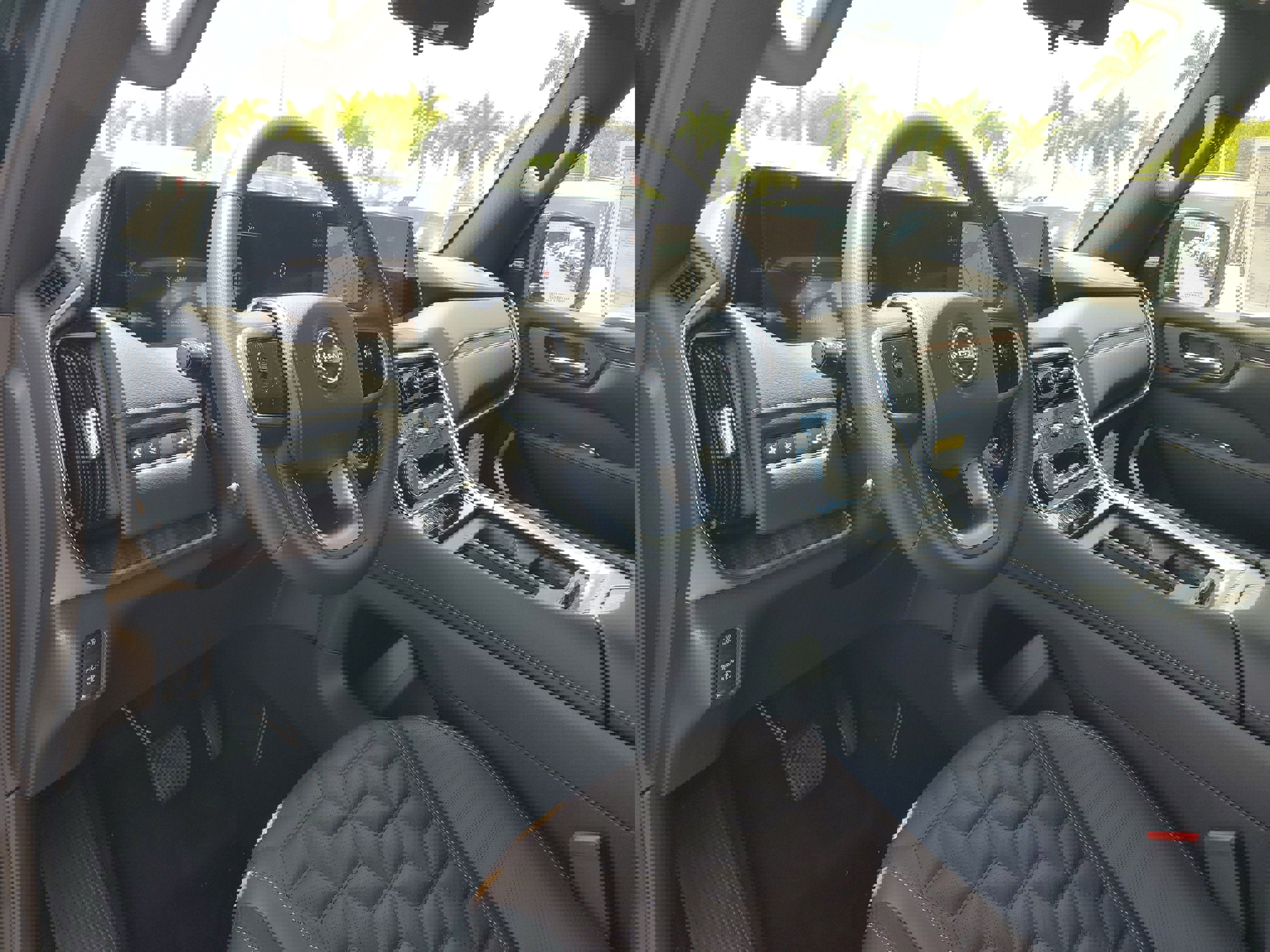 New 2025 Nissan Armada Platinum image 9