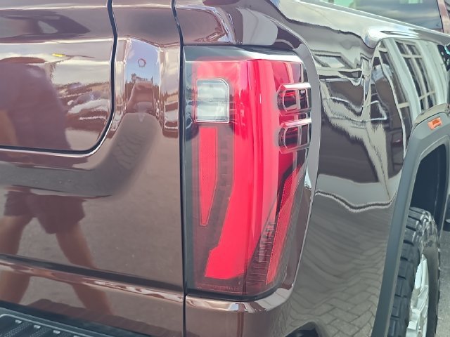 Certified 2024 GMC Sierra 2500 SLT w/ Texas SLT Premium Package RWD image 9
