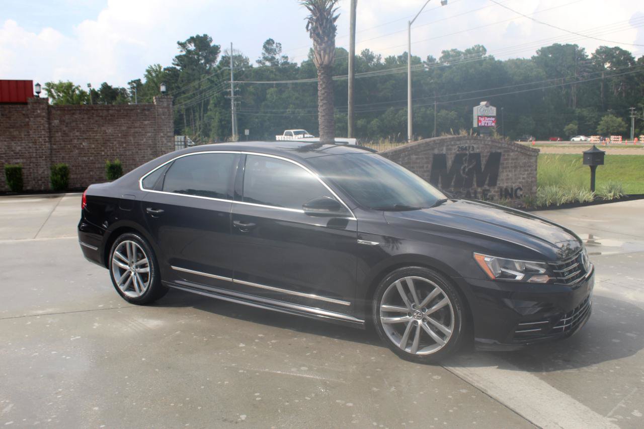 Used 2017 Volkswagen Passat 1.8T R-Line FWD image 4