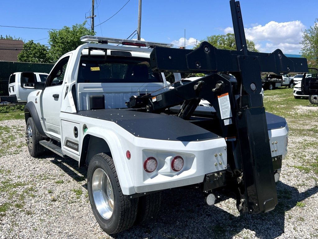 New 2024 RAM 4500 SLT w/ Quick Order Package 2YG SLT image 1