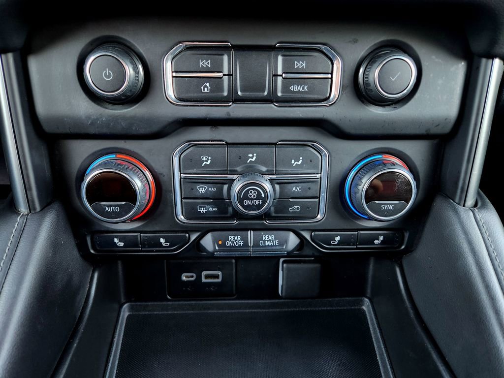 Used 2021 Chevrolet Tahoe Z71 image 22