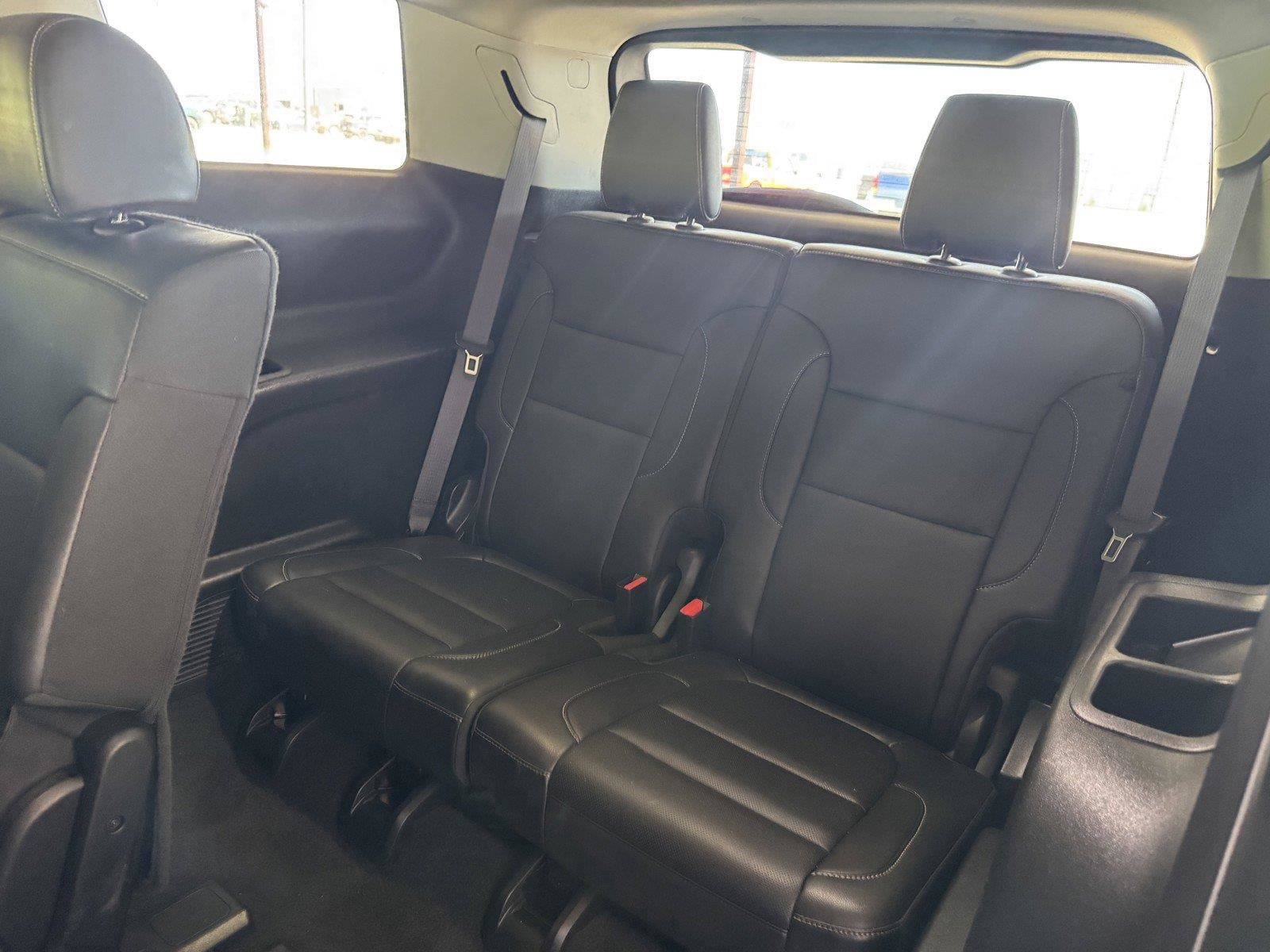 Used 2023 GMC Acadia SLT FWD image 35