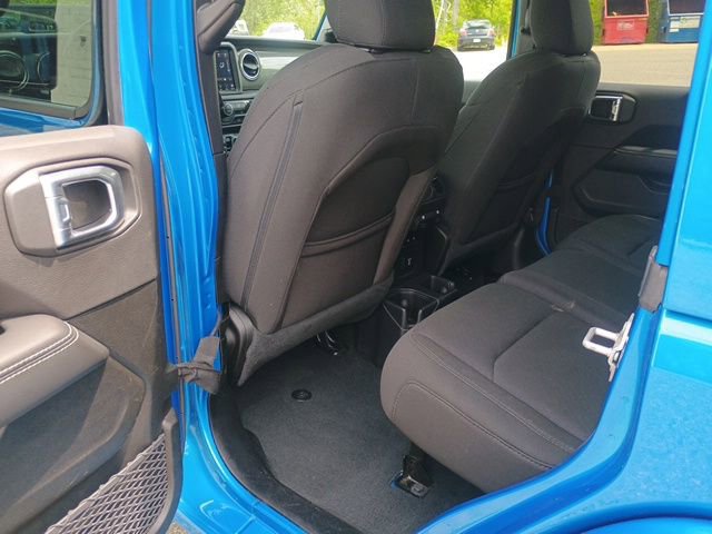 Used 2023 Jeep Wrangler Unlimited Sahara AWD/4WD image 20