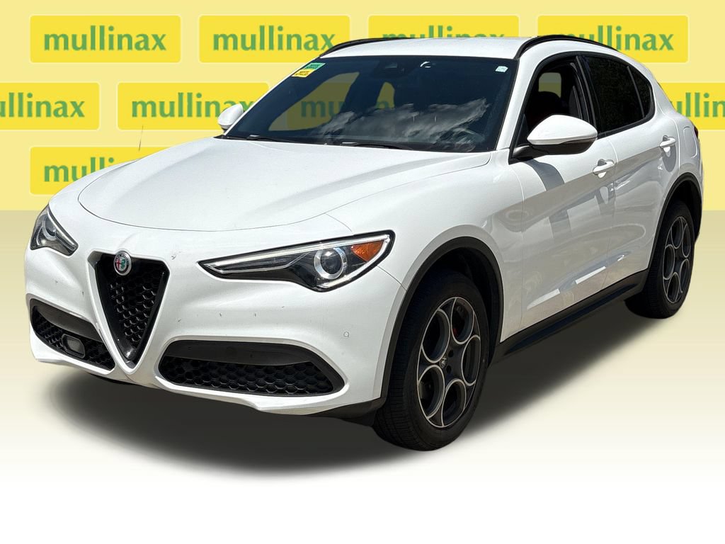 Used 2022 Alfa Romeo Stelvio Sprint RWD image 13