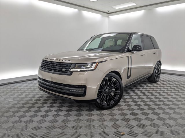 New 2025 Land Rover Range Rover SE