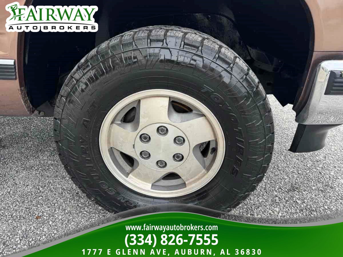 Used 1994 Chevrolet Silverado 1500 4x4 Regular Cab image 25