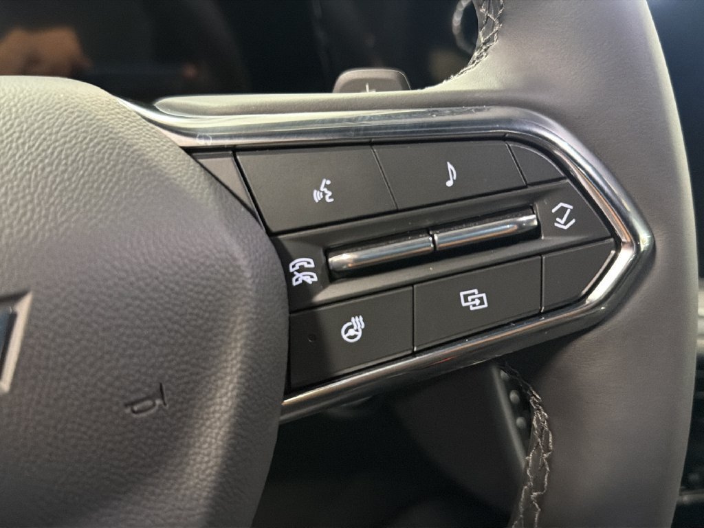New 2026 Chevrolet Suburban Premier AWD/4WD image 18