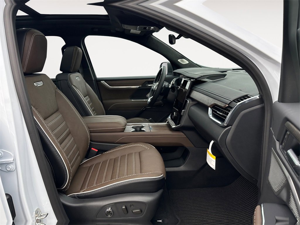 New 2026 GMC Acadia Denali Ultimate image 15