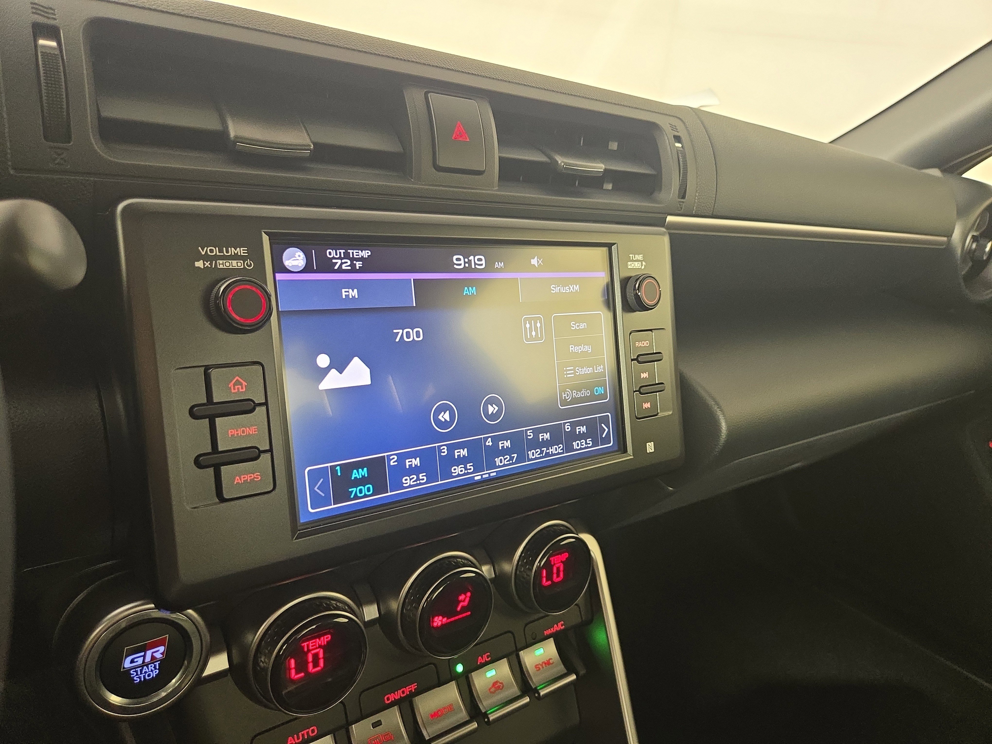 Used 2025 Toyota GR86 Premium w/ ALL Weather Mat Package (TMS) image 19