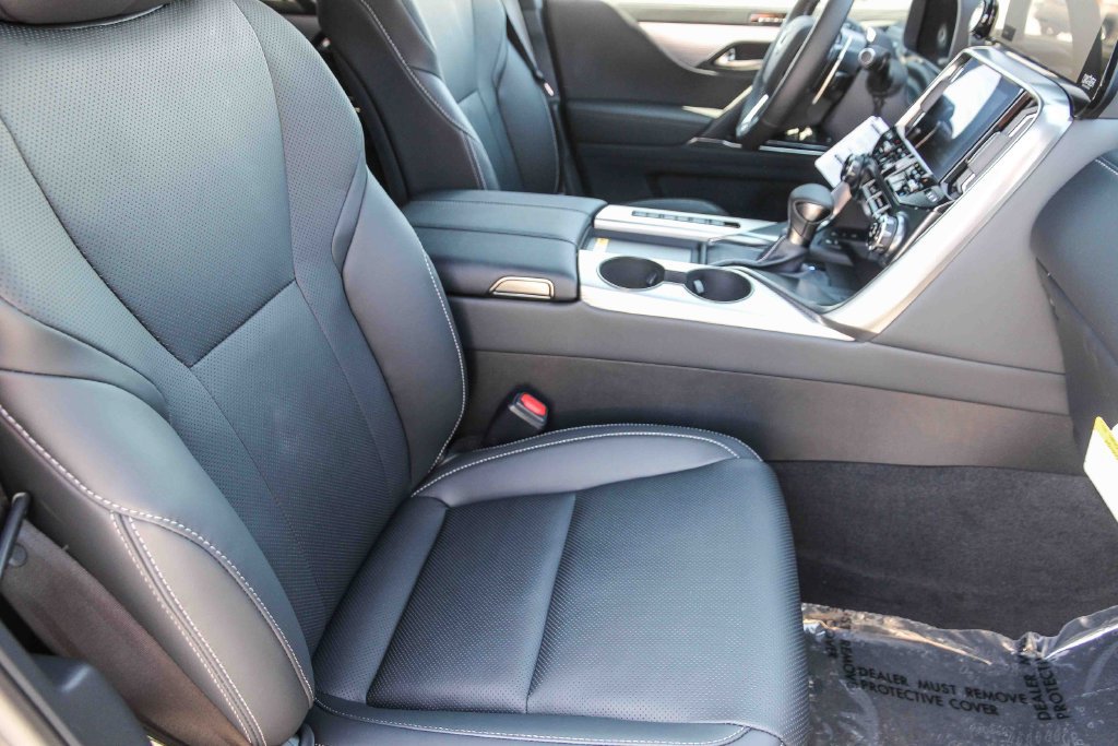 New 2026 Lexus LX 600 F Sport AWD/4WD image 17