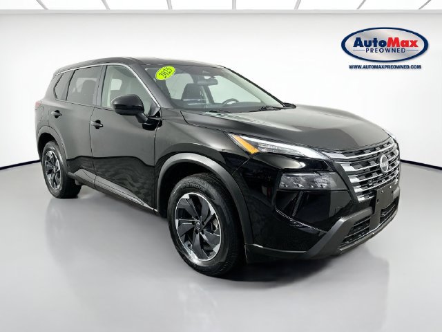 Used 2025 Nissan Rogue SV