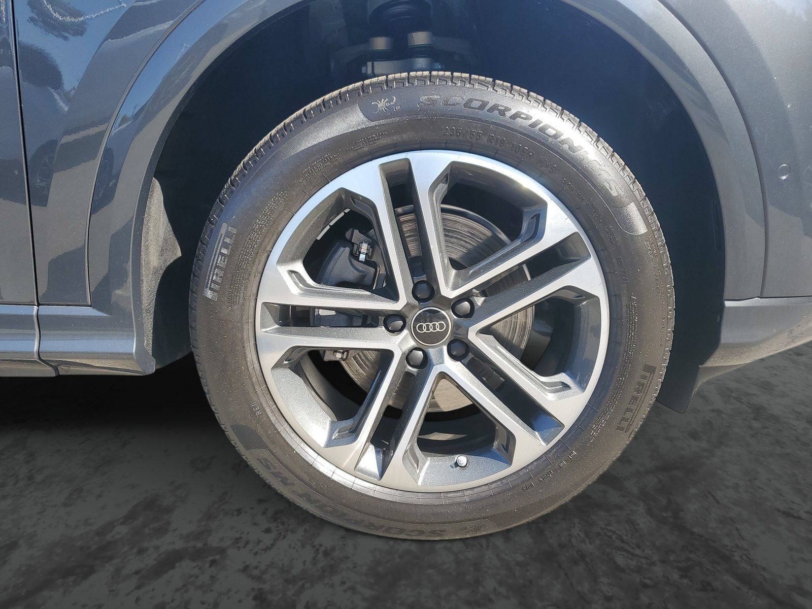 Used 2025 Audi Q5 Premium w/ Convenience Package AWD/4WD image 6