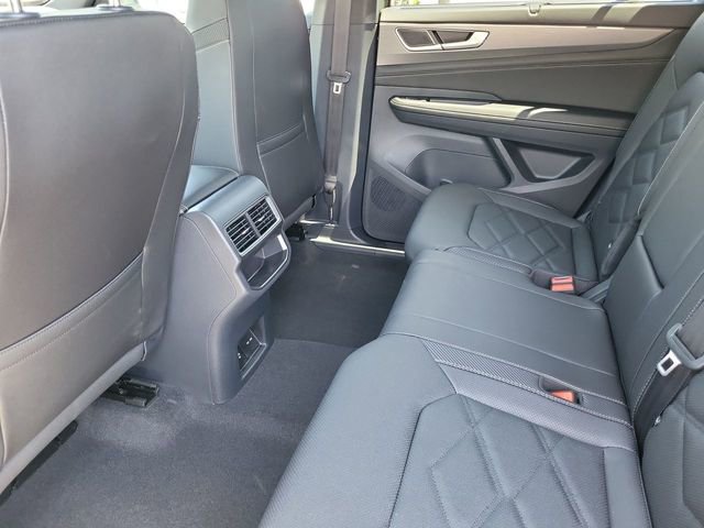 New 2026 Volkswagen Atlas Cross Sport SE AWD/4WD image 13
