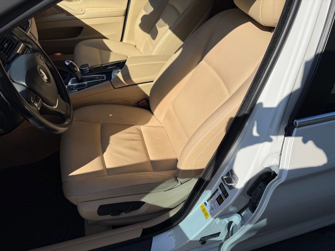 Used 2015 BMW 528i Sedan RWD image 8