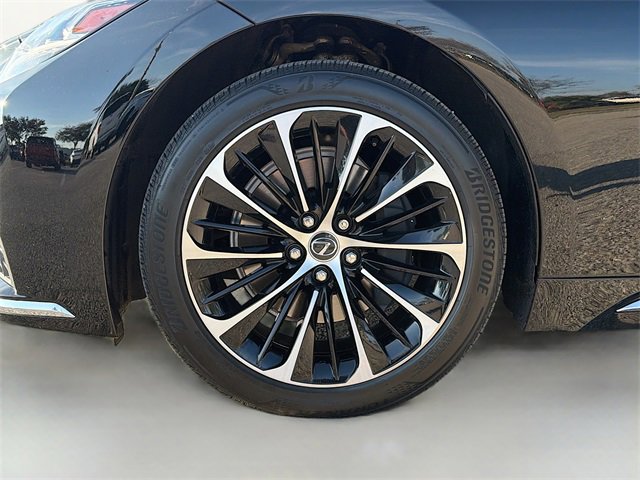 Used 2023 Lexus LS 500 AWD w/ Luxury Package image 43