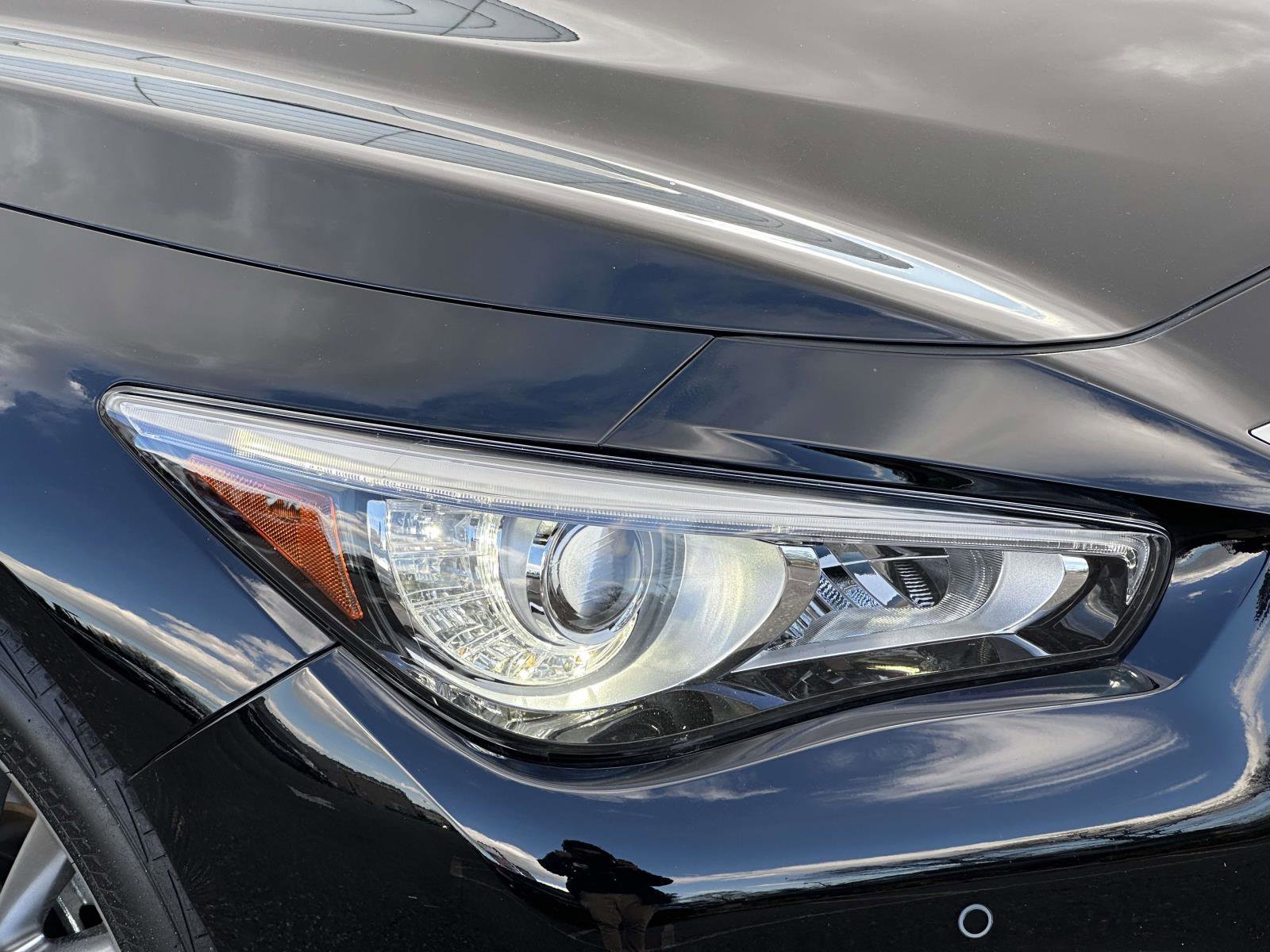 Used 2023 INFINITI Q50 Luxe w/ Cargo Package image 8