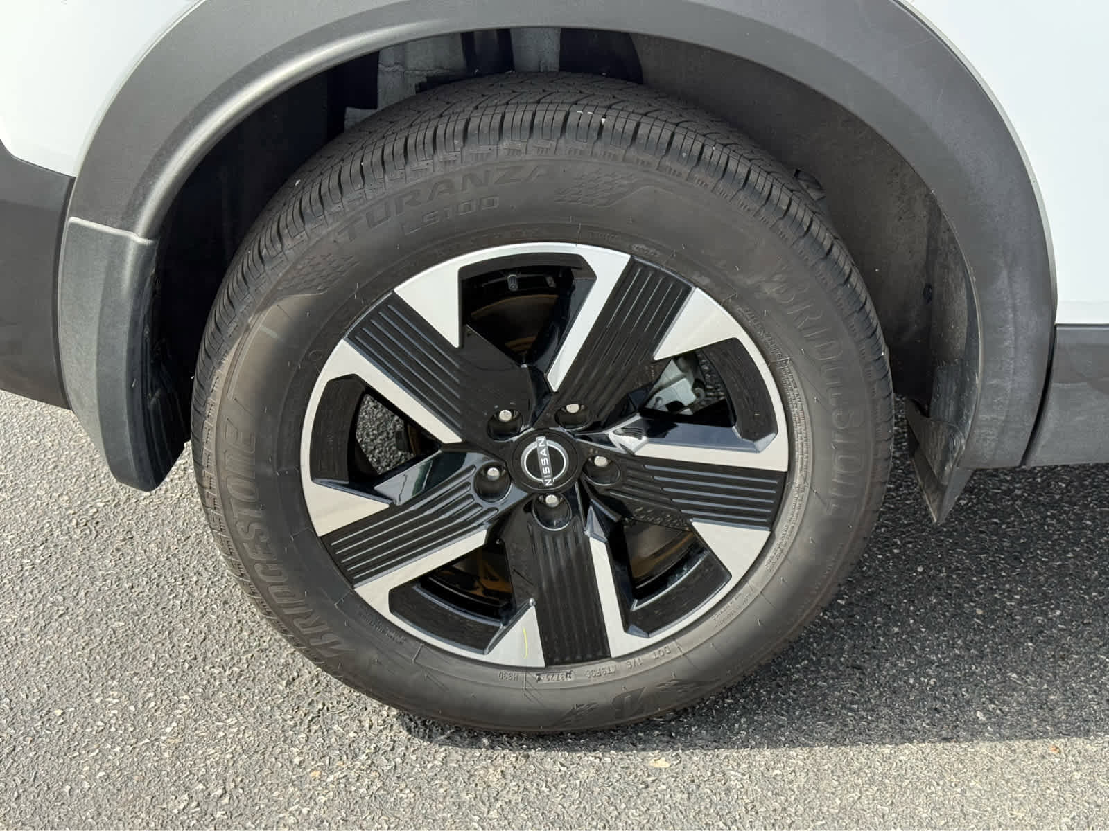 Used 2026 Nissan Kicks SV w/ SV Premium Package AWD/4WD image 10