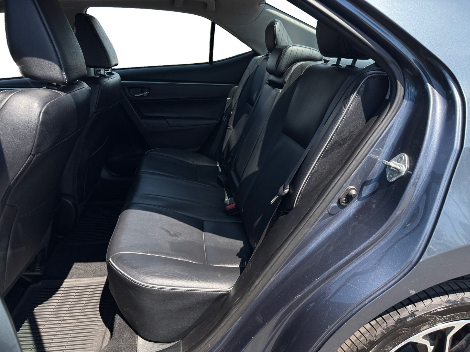 Used 2016 Toyota Corolla S Premium FWD image 16