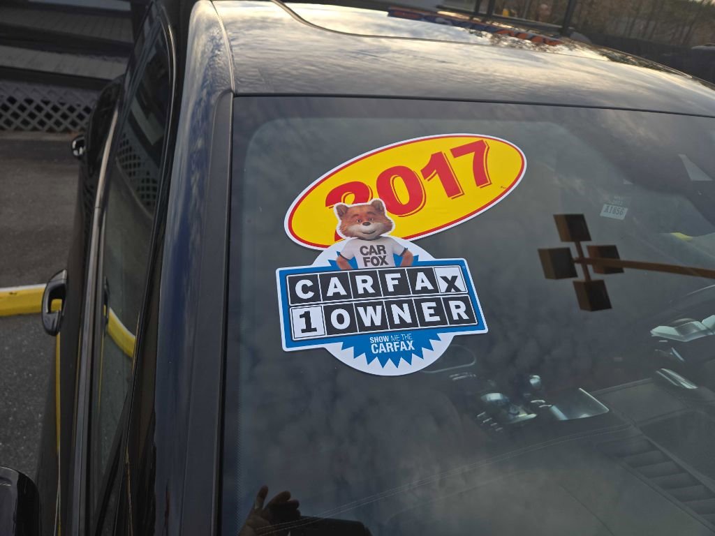 Used 2017 Porsche Cayenne Platinum Edition image 39