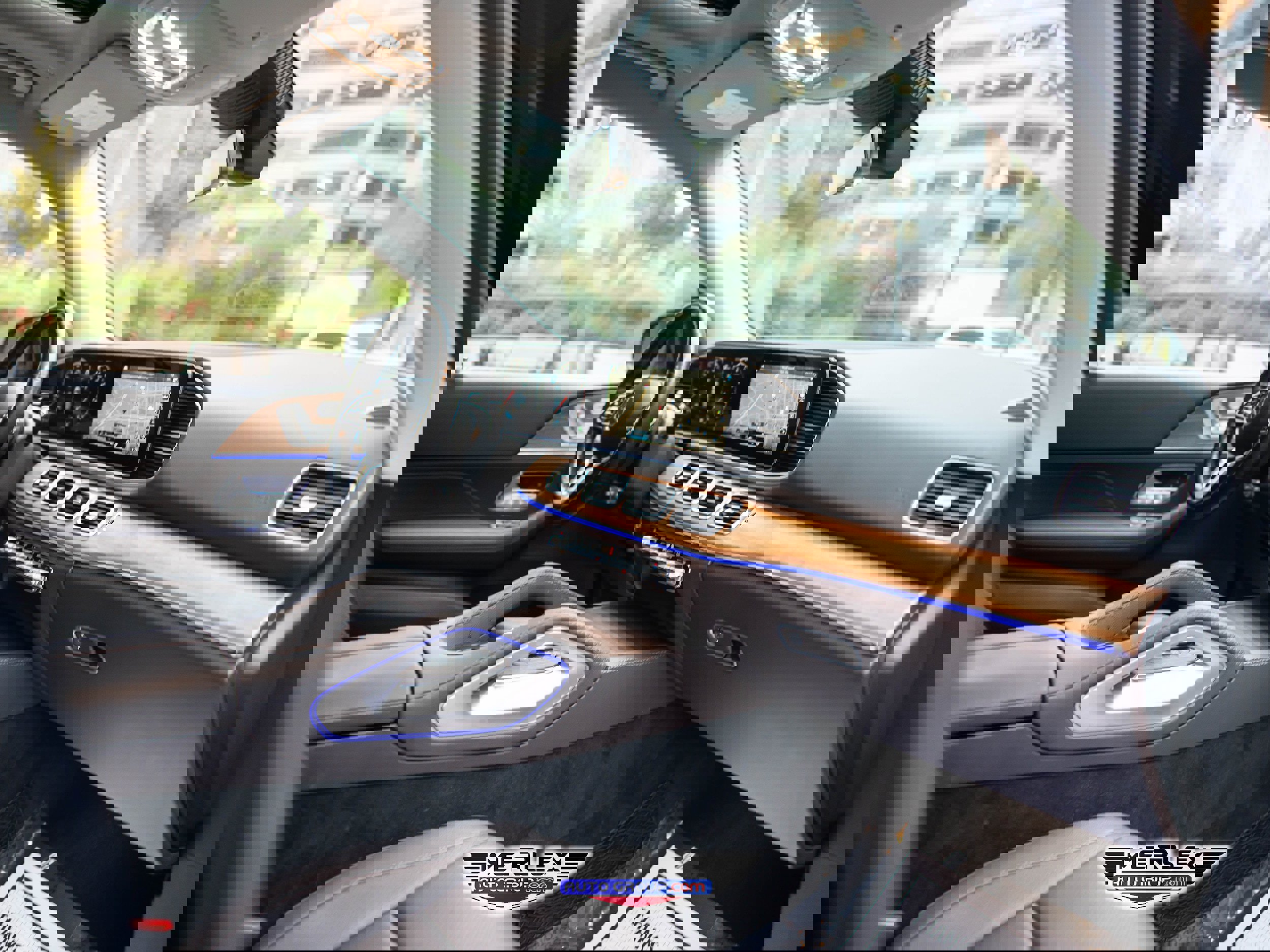 Used 2021 Mercedes-Benz GLE 350 350 4MATIC w/ Premium Package image 15