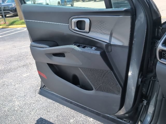 Used 2022 Kia Sorento S FWD image 21