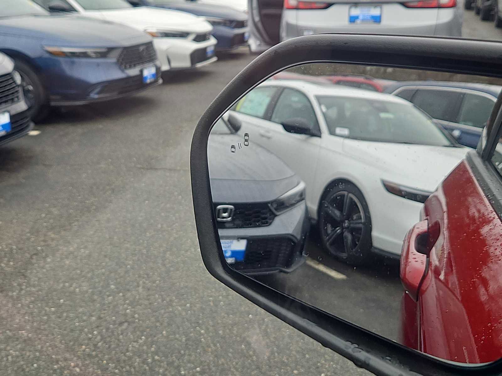 Used 2020 Ford Explorer XLT w/ Equipment Group 202A image 12