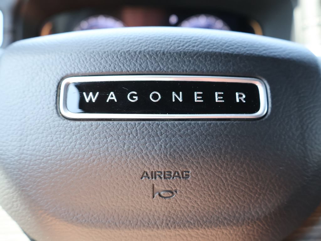 Used 2024 Jeep Wagoneer Series III AWD/4WD image 28