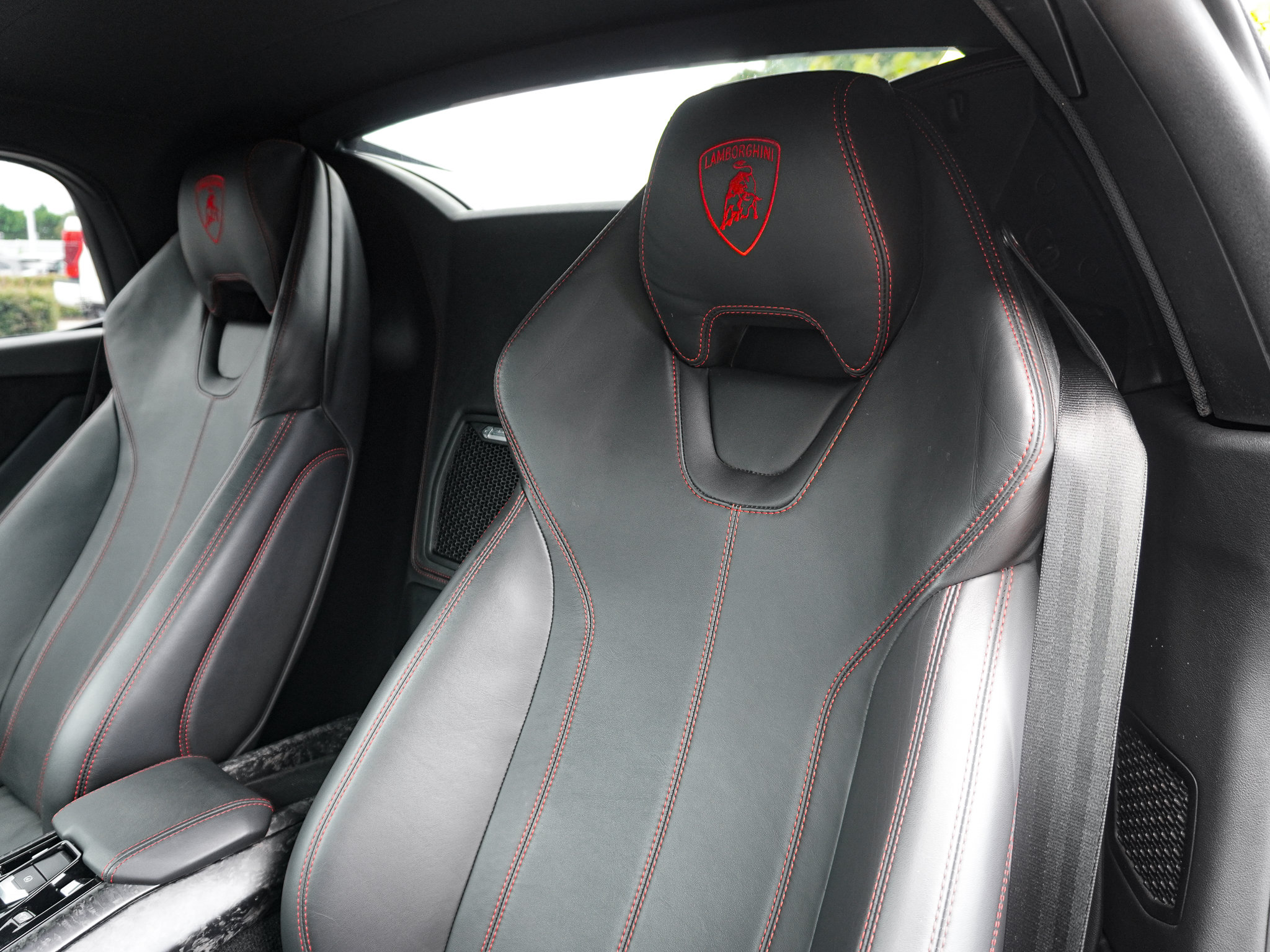 Used 2022 Lamborghini Huracan EVO AWD/4WD image 17