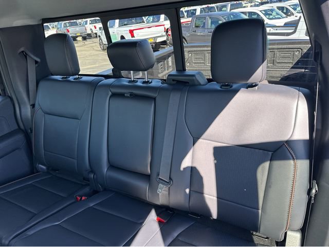 New 2026 Ford F250 Lariat w/ FX4 Off-Road Package image 17