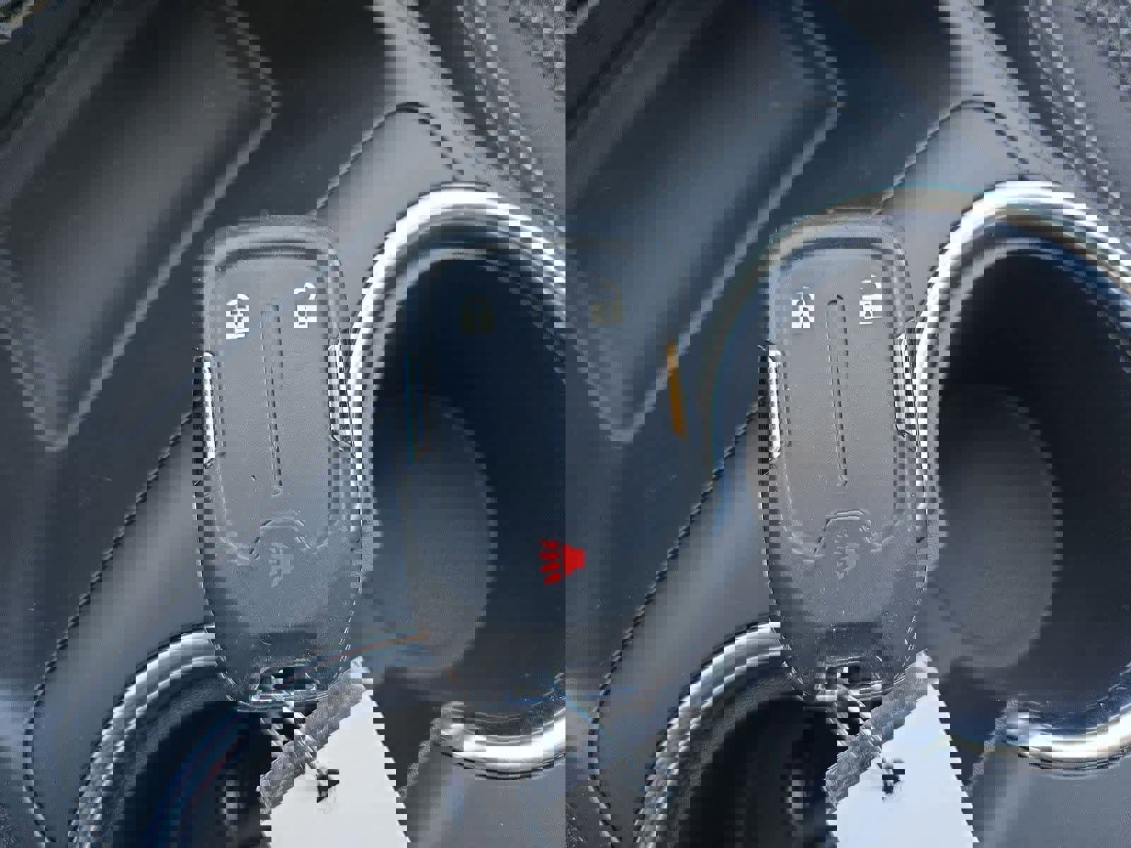 Used 2024 GMC Terrain SLE image 32