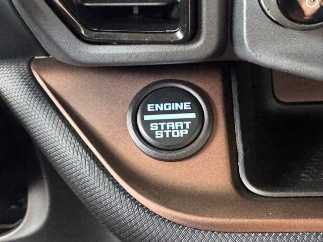 Used 2021 Ford Bronco Sport Outer Banks image 4