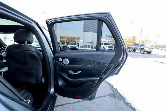 Used 2018 Mercedes-Benz GLC 300 4MATIC image 50