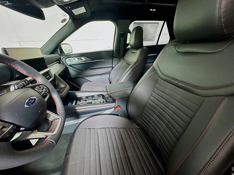 New 2025 Ford Explorer ST-Line w/ Premium Package image 11