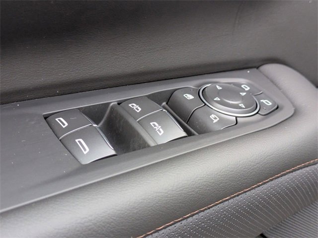 New 2025 Chevrolet Suburban High Country image 10