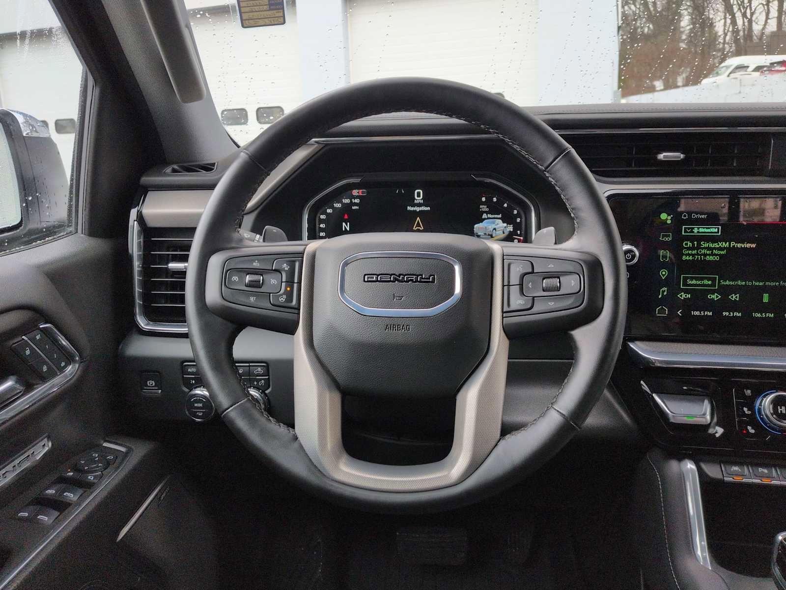 Used 2023 Jeep Grand Cherokee Limited w/ Black Appearance Package image 15