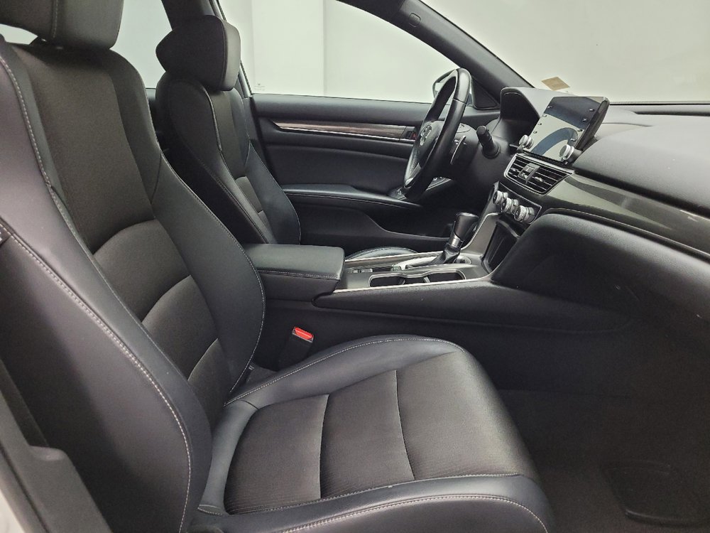 Used 2018 Honda Accord Sport image 21