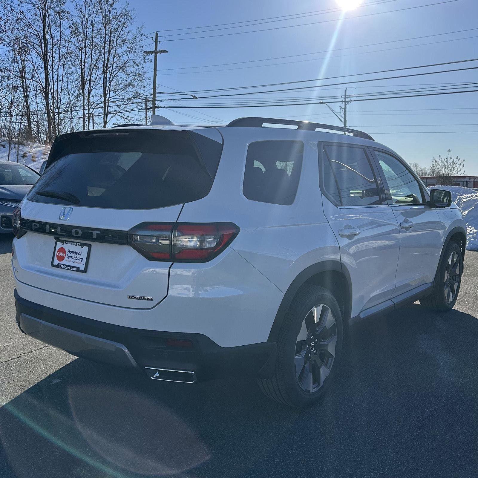 New 2026 Honda Pilot Touring image 5