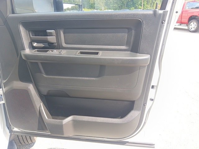 Used 2021 RAM 5500 Tradesman w/ Chrome Appearance Group image 40