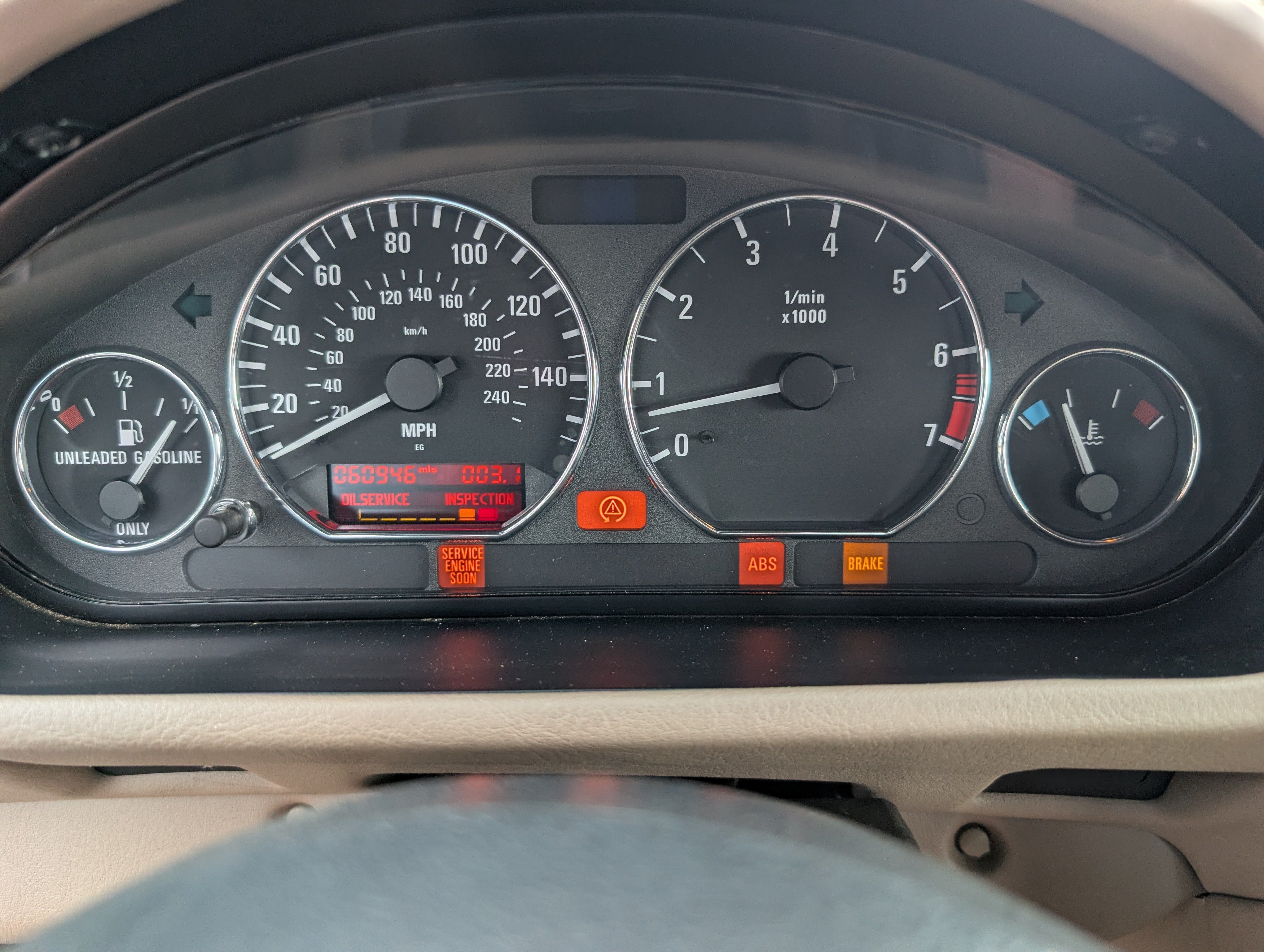 Used 2002 BMW Z3 2.5i RWD image 16