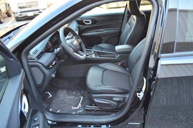 New 2026 Jeep Compass Latitude image 14